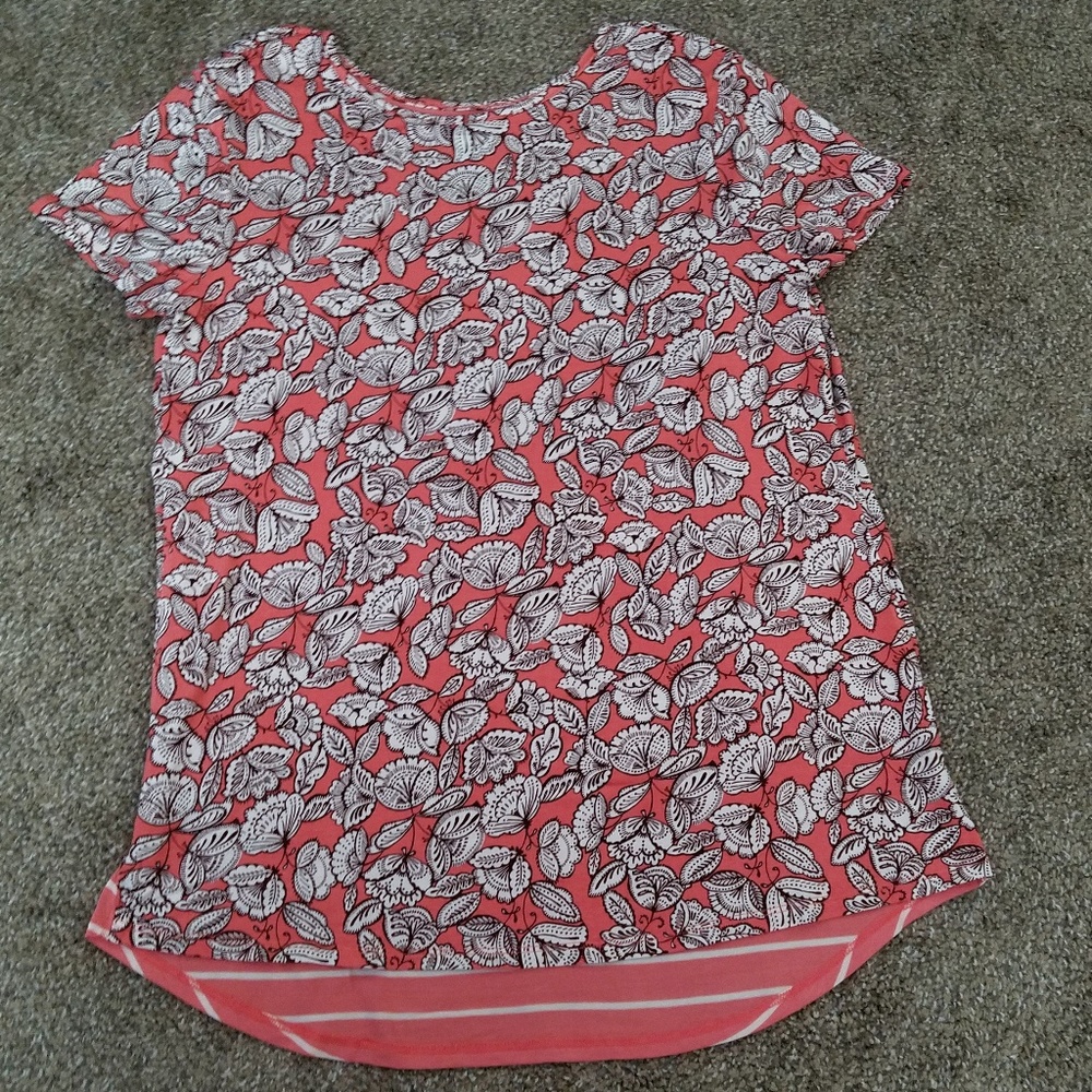 💜NWT 24/7 Maurices Tee